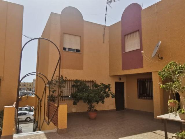 Dúplex en venta en La Mojonera, Andalucía
