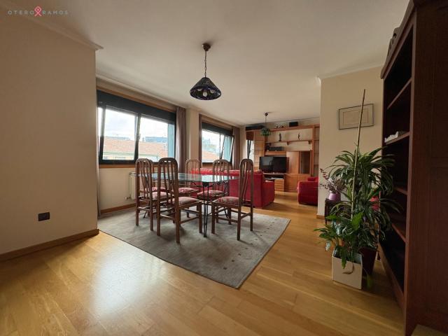 Dúplex en venta en Santiago de Compostela, Santiago