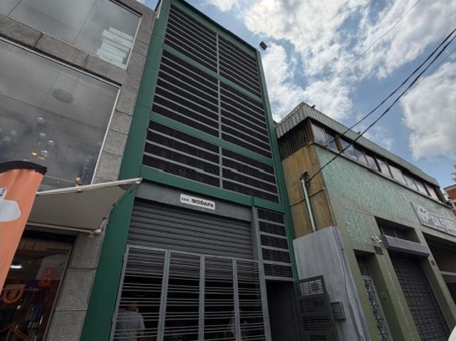Edificio en venta en Leoncio Martínez, Miranda