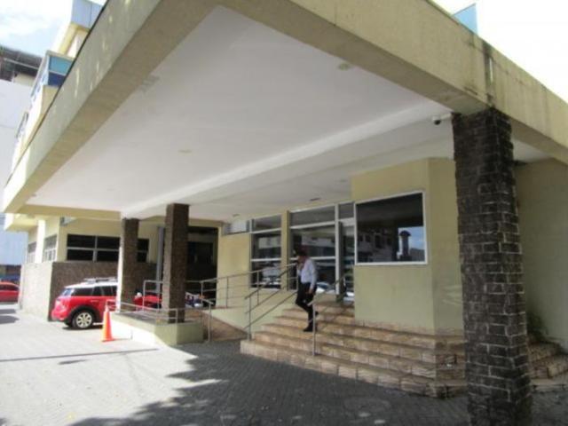 Se vende edificio de oficinas en avenida perú