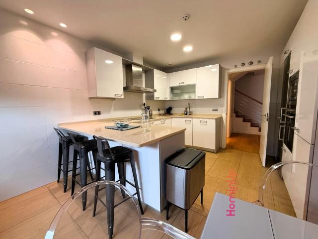 Dúplex en venta en Abando, Bilbao