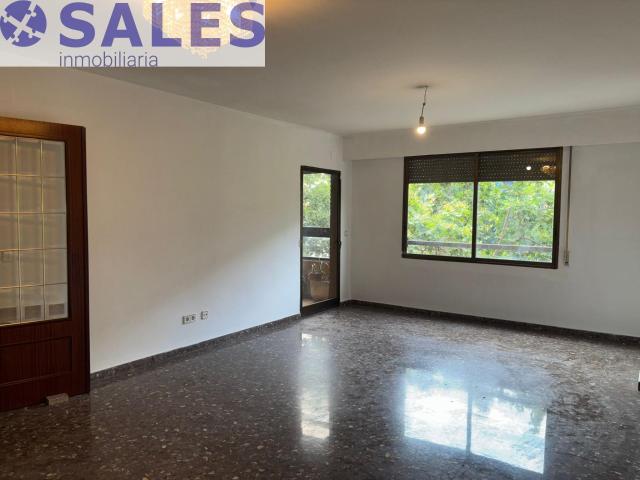 Piso en venta en Valencia, Campanar