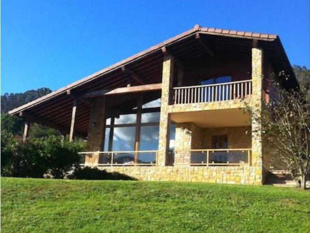 Chalet en venta en Tresgrandas, Llanes