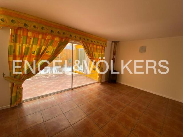 Se vende fabulosa casa en seguro condominio