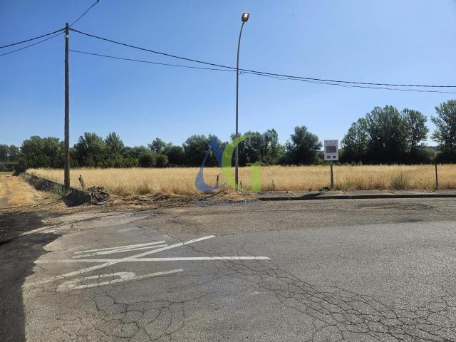 Terreno en venta en Navatejera, Villaquilambre