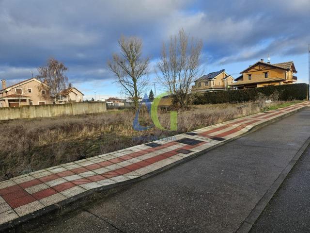 Terreno en venta en Villarrodrigo de las Regueras, Villaquilambre