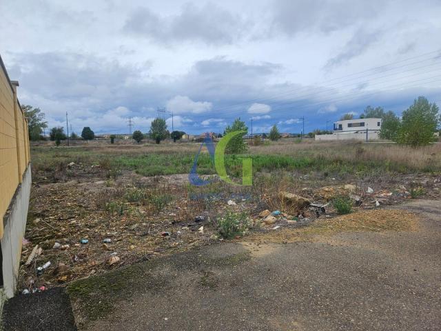 Terreno en venta en Villarrodrigo de las Regueras, Villaquilambre