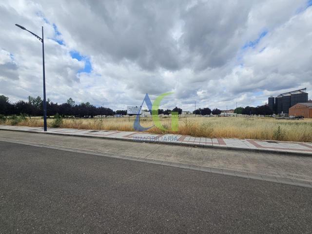Terreno en venta en Villaobispo de las Regueras, Villaquilambre