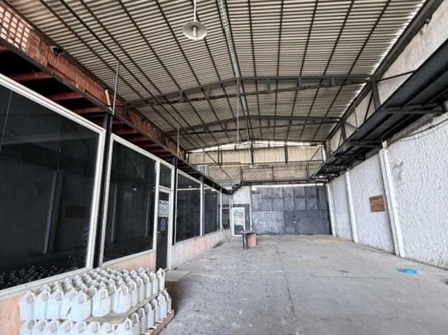 Galpón en venta en Miguel Peña, Valencia