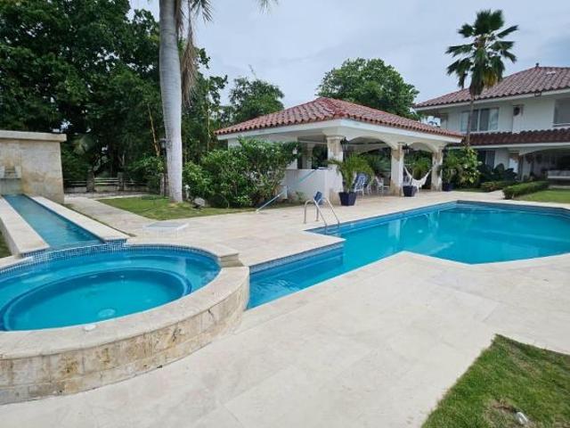 Se vende Hacienda en Punta Barco, Coclé