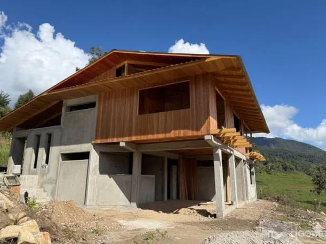 Casa venta en Oxapampa, Pasco