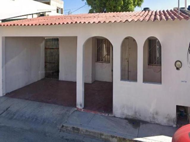 SE VENDE HERMOSA CASA EN CDAD DEL CARMEN, OPORTUNIDAD DE INVERSIÓN