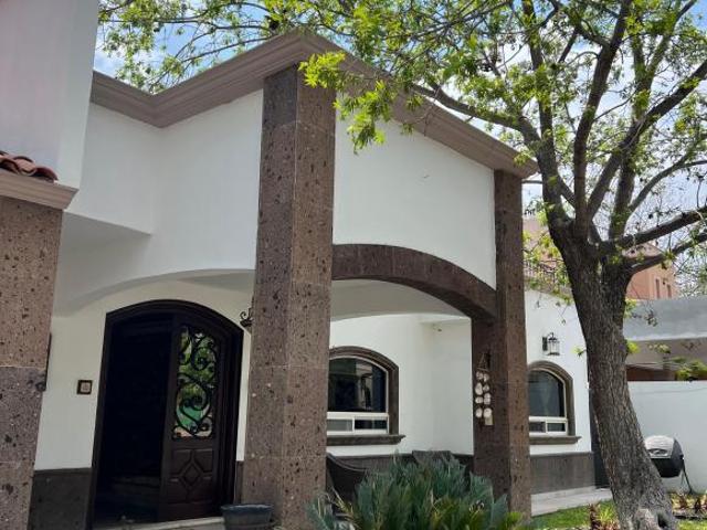Casa En Condominio en venta en Saltillo, Coahuila