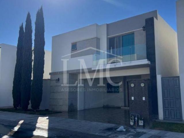 Casa En Condominio en venta en Saltillo, Coahuila