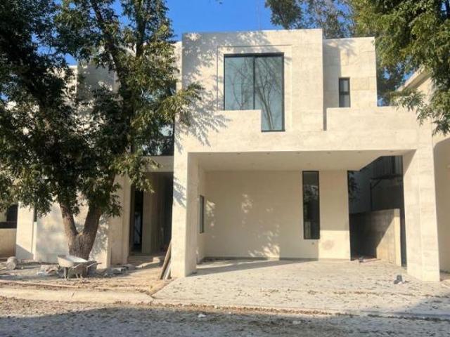 Casa En Condominio en venta en Saltillo, Coahuila
