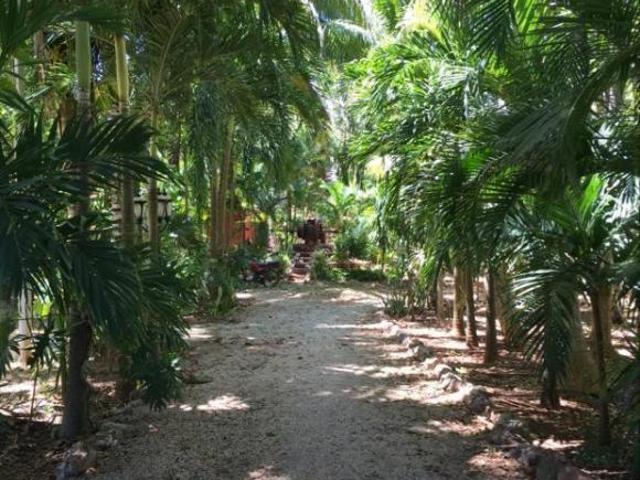 SE VENDE HERMOSA QUINTA EN IMI, CAMPECHE