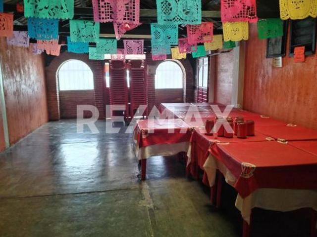 Se vende Inmueble Comercial en Periférico Sur