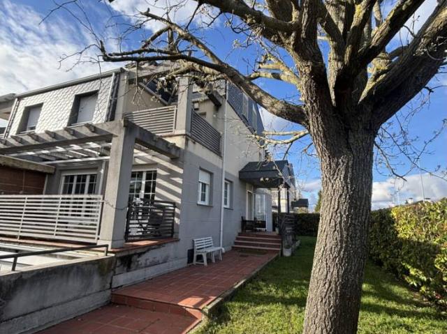 Chalet en venta en Valdelagua, Santa Marta De Tormes