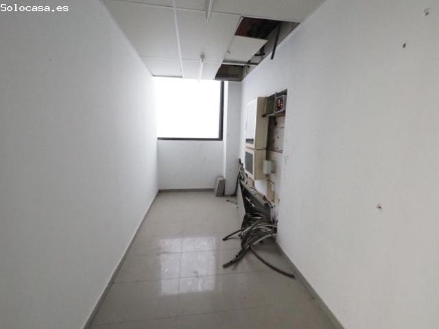 Local Comercial en venta en Zona Esportiva, Vallès Occidental