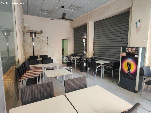 Local Comercial en venta en La Cruz, el Vinalopó Mitjà / El Vinalopó Medio