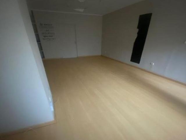 Local Comercial en venta en As Lagoas, Ourense