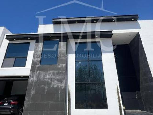 Casa En Condominio en venta en Saltillo, Coahuila