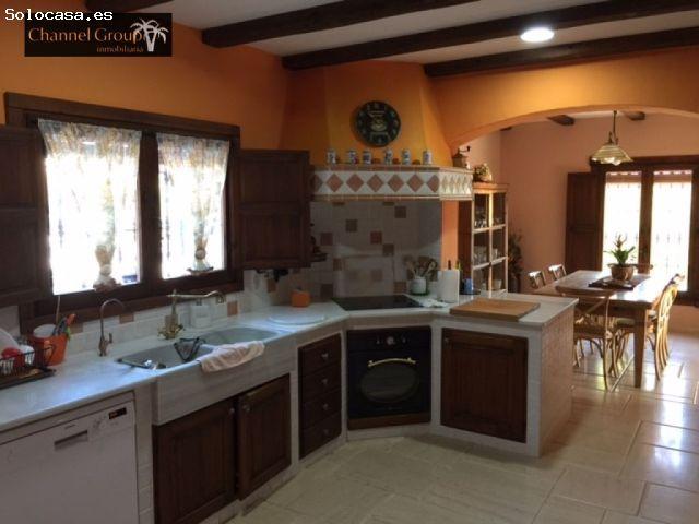 Casa en venta en el Vinalopó Mitjà / El Vinalopó Medio, Valencia