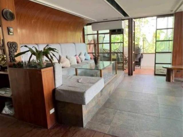 Se vende Mansión en Albrook