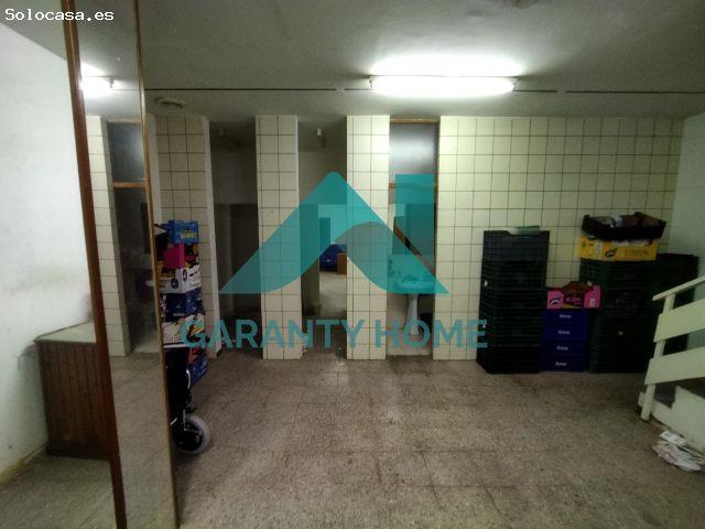 Local Comercial en venta en Cánovas, Cáceres