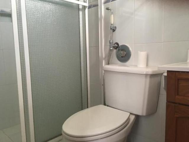 Se vende o se alquila duplex remodelada