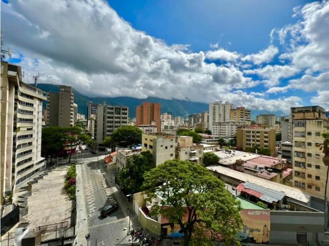 Oficina en venta en Boca De Uchire, Distrito Capital