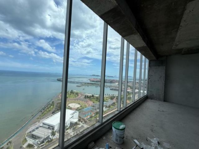 Se vende oficina en avenida balboa