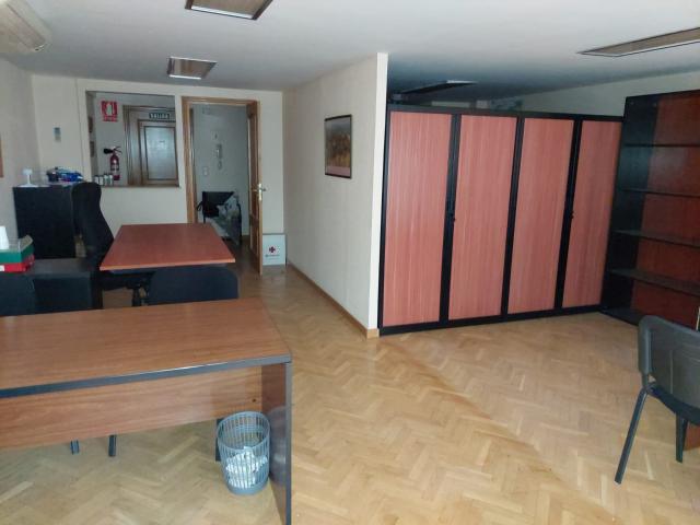 Oficina en venta en Flores del Sil, El Bierzo