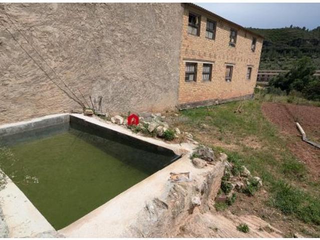 Local Comercial en venta en Alfara De Carles