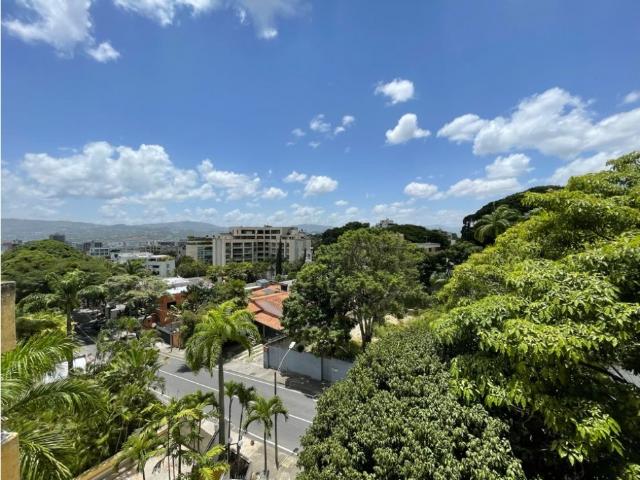 Apartamento en venta en El Pedregal, Caracas