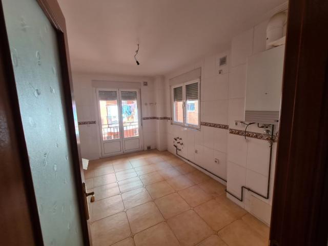 Piso en venta en Valencia De Don Juan, Castilla y León
