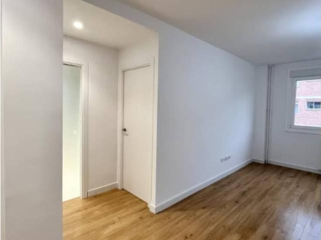 Piso en venta en As Lagoas, Ourense
