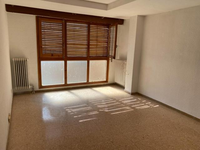 Piso en venta en Allueva, Aragón