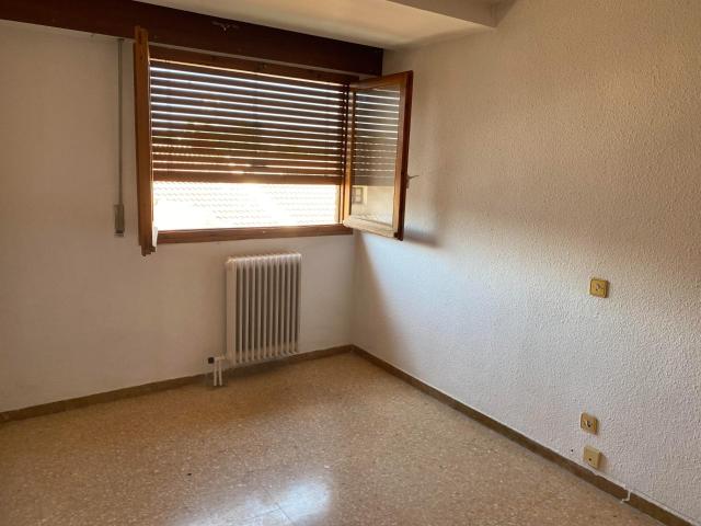 Piso en venta en Allueva, Aragón