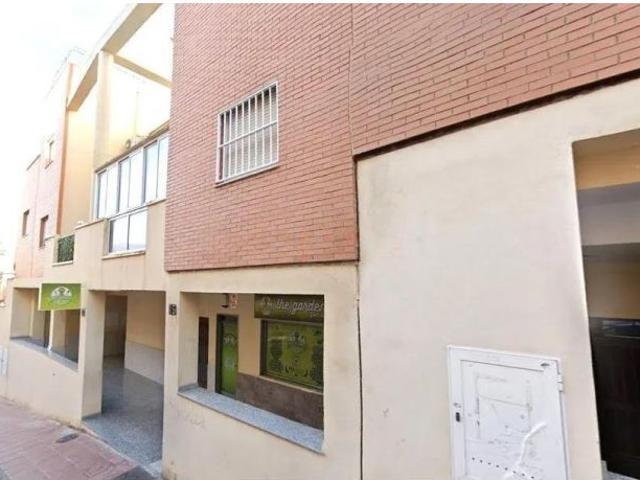 Piso en venta en San Luis, Almería
