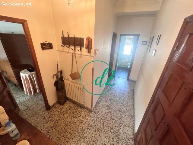 Piso en venta en Montealegre, Ourense