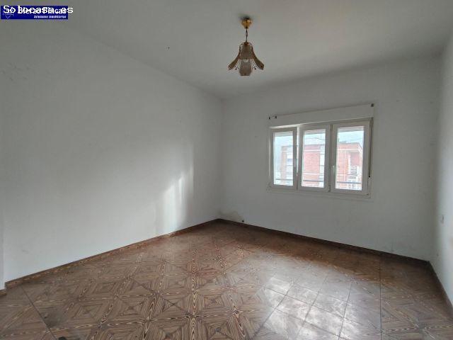 Piso en venta en La Martina, Ponferrada