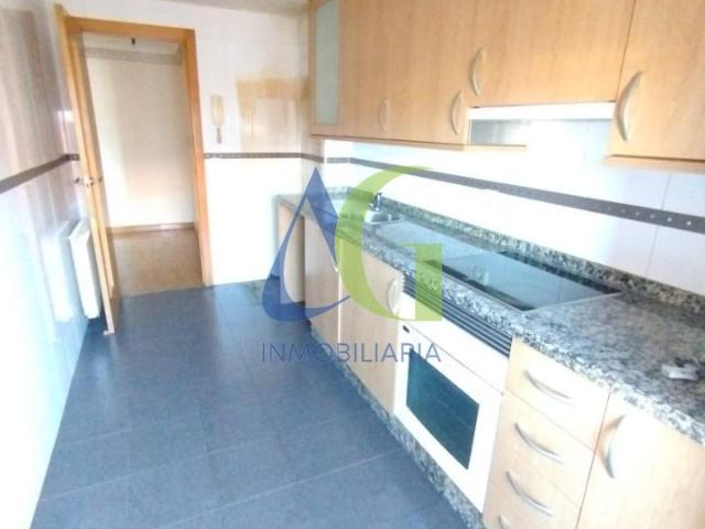 Piso en venta en Navatejera, Villaquilambre