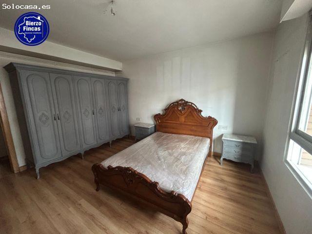 Piso en venta en La Vega, León