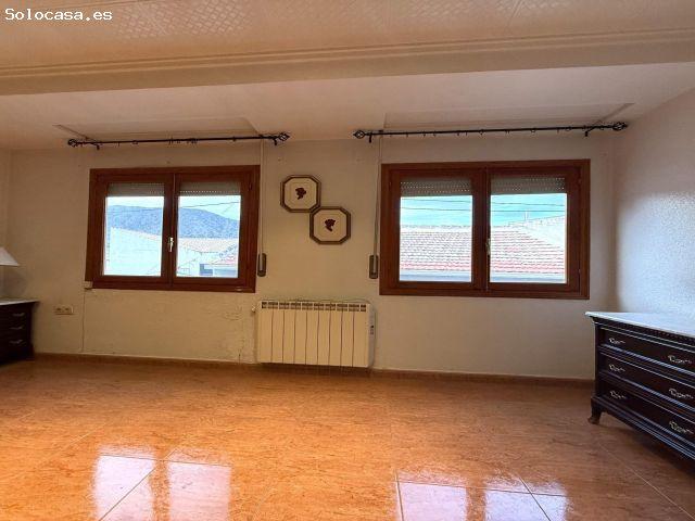 Piso en venta en Cecilia Bartolomé (Mujeres Libres), l'Alt Vinalopó / El Alto Vinalopó