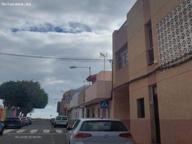 Piso en venta en Los Caserones, Telde