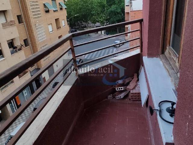 Apartamento en alquiler en Distrito 3, Albacete