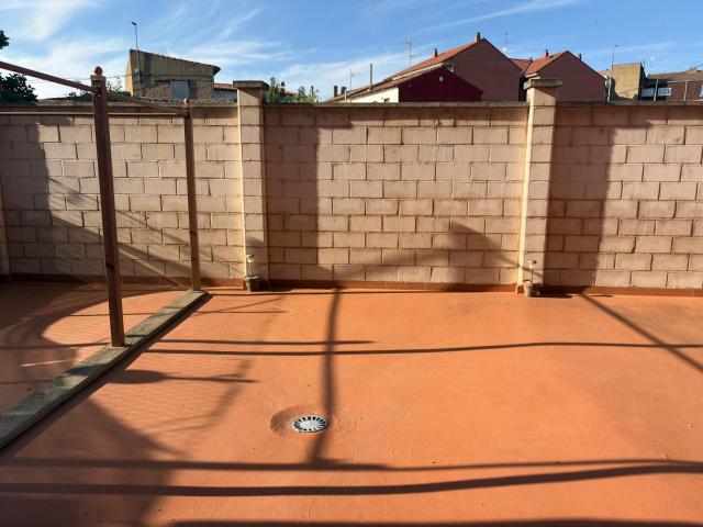 Piso en venta en Valencia De Don Juan, Castilla y León