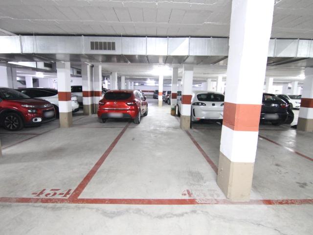 Garaje en venta en Olesa De Montserrat