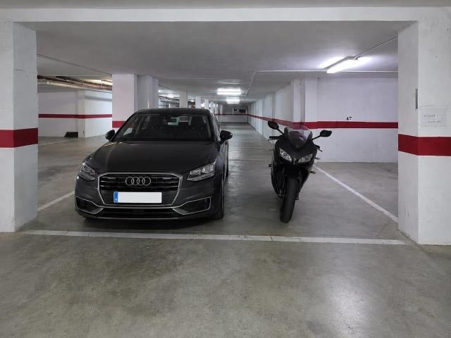 Garaje en venta en Torre de Benagalbón, La Axarquía